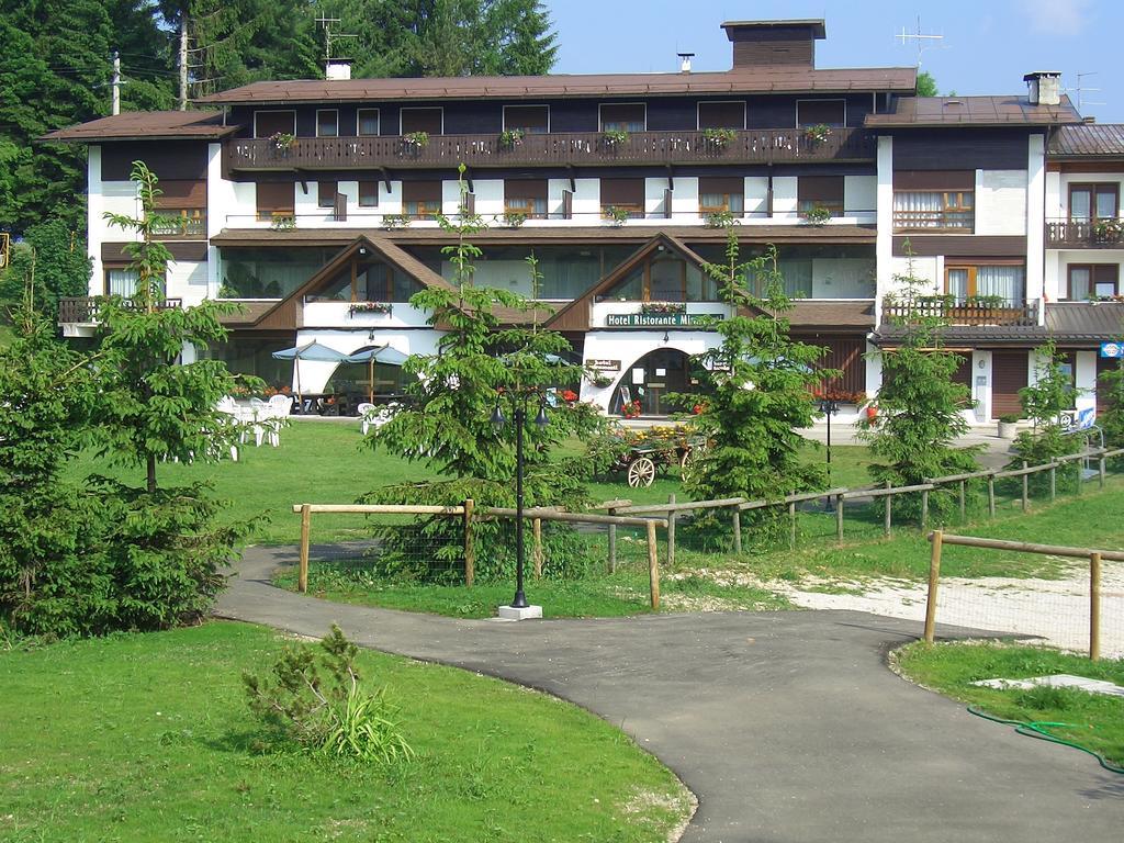 Albergo Miramonti Dependance Asiago Exterior foto